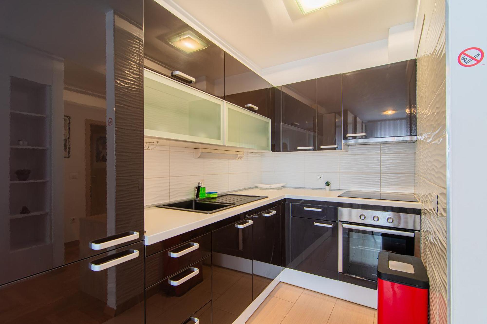 Flexible Selfcheckins 97 - Zagreb - Garden - Parking- Loggia - 2 Bedrooms Экстерьер фото
